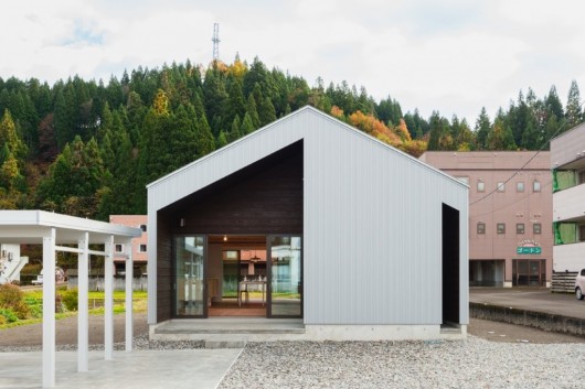 十日町市上山の住宅